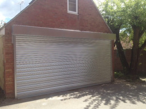 Aluminium shopfront doors